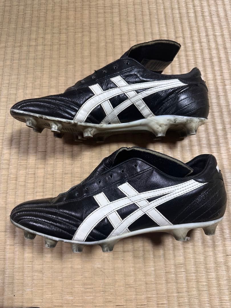 asics サッカースパイク　2002 27.0センチ