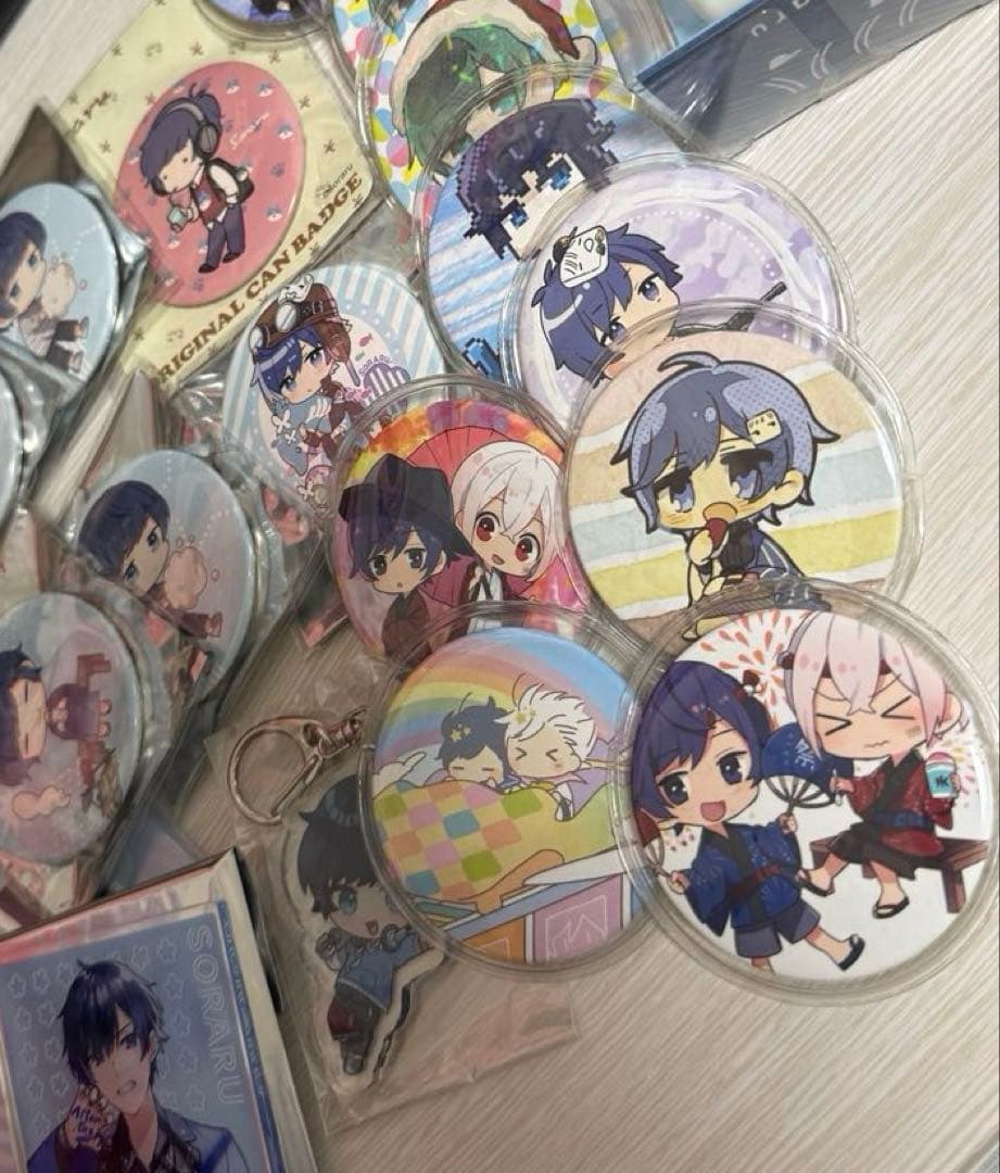 そらる 缶バッジ アクスタ 春音 アクリルカード アクキー まとめ売り