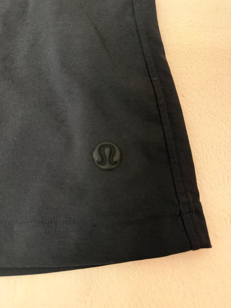 lululemon ストレッチツイル フロントプリーツゴルフスカート 24(S)