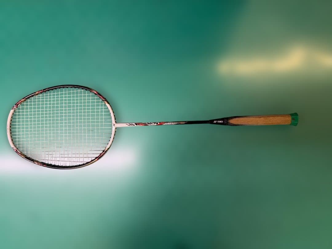 ラケット YONEX VOLTRIC 80 3UG4