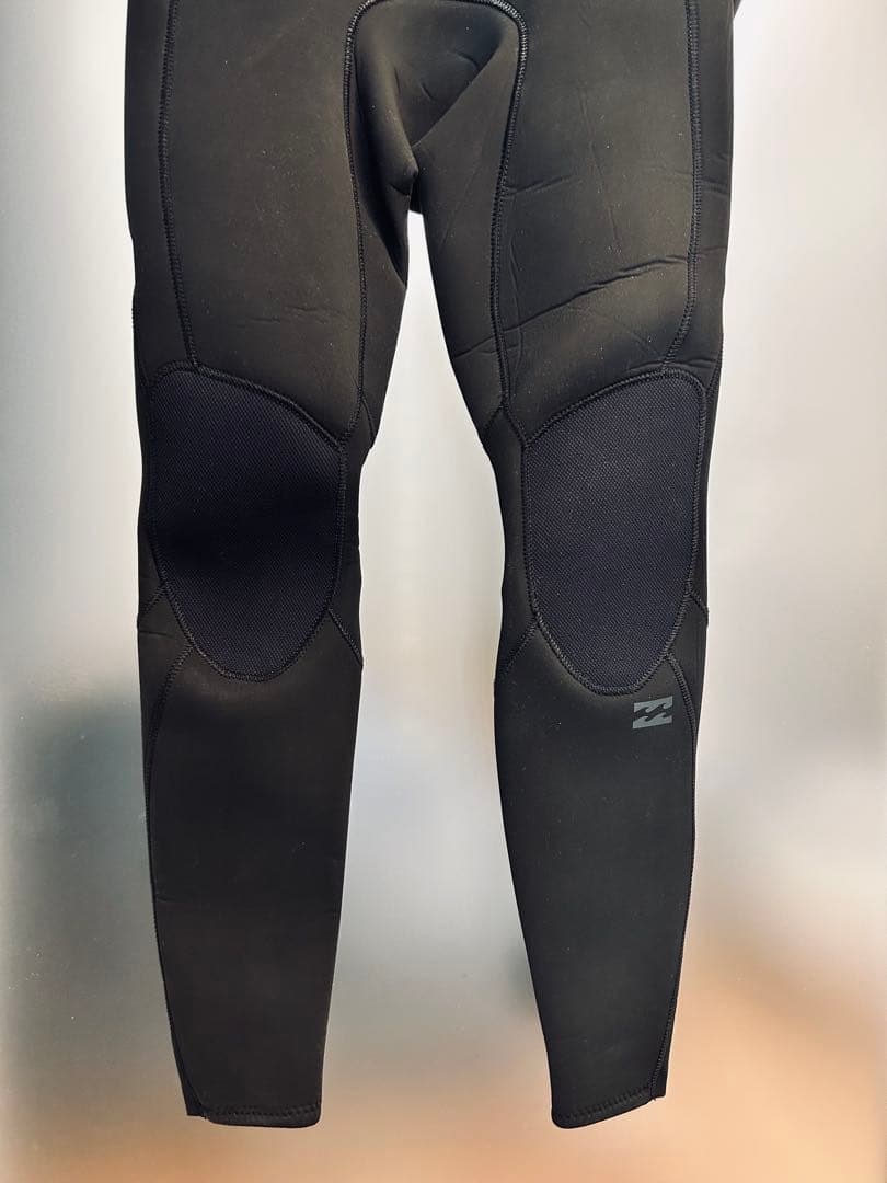 ビラボン　billabong ウェットスーツ　ジャーフル　MLサイズ　既製品