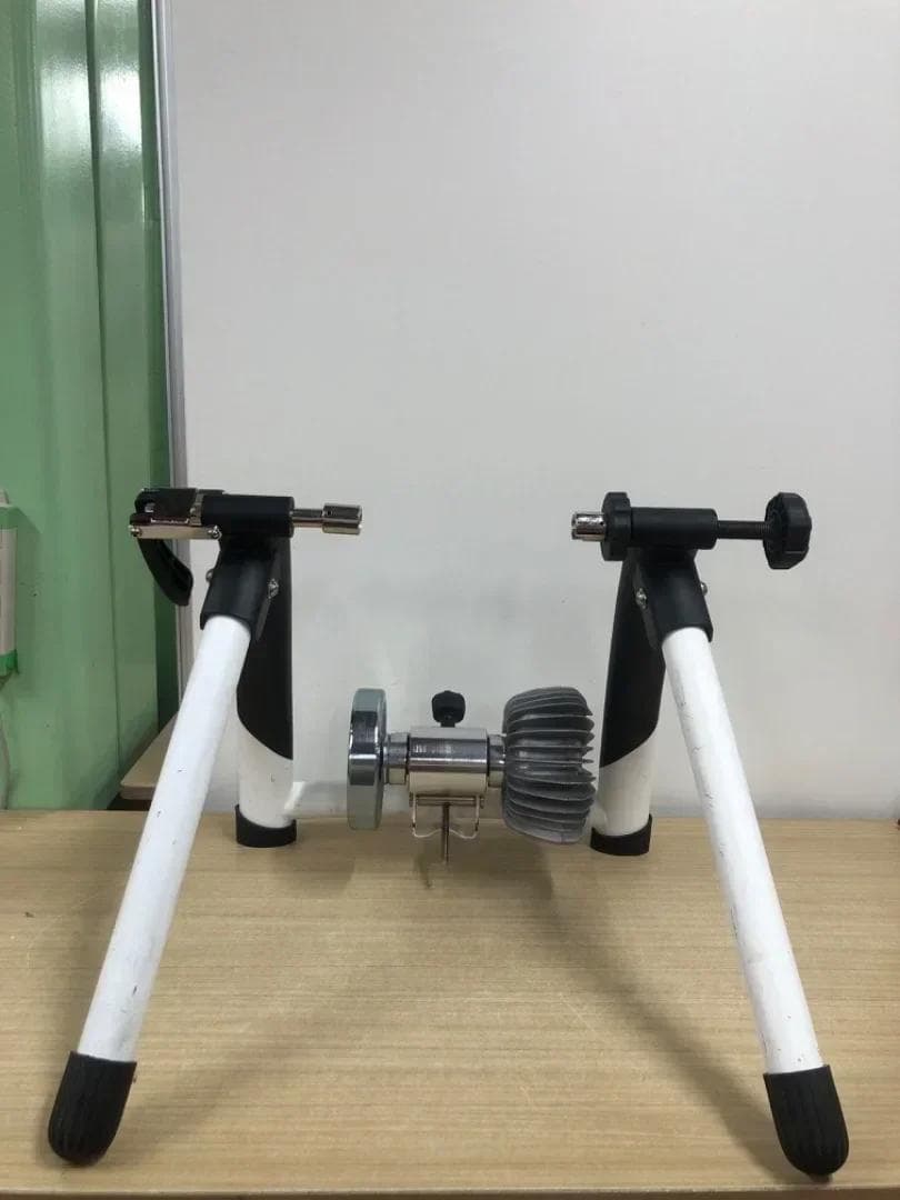 GIANT サイクルトレーナー CYCLOTRON FLUID ST ホワイト