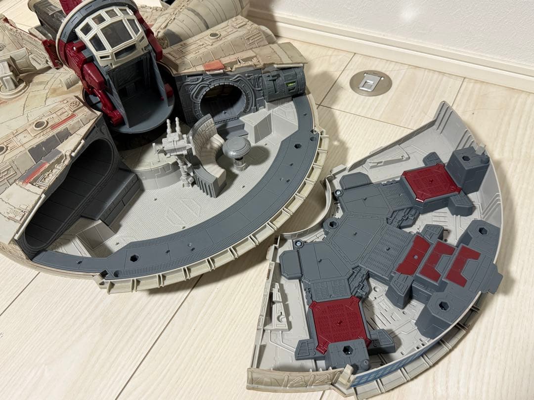 スターウォーズ　ミレニアムファルコン