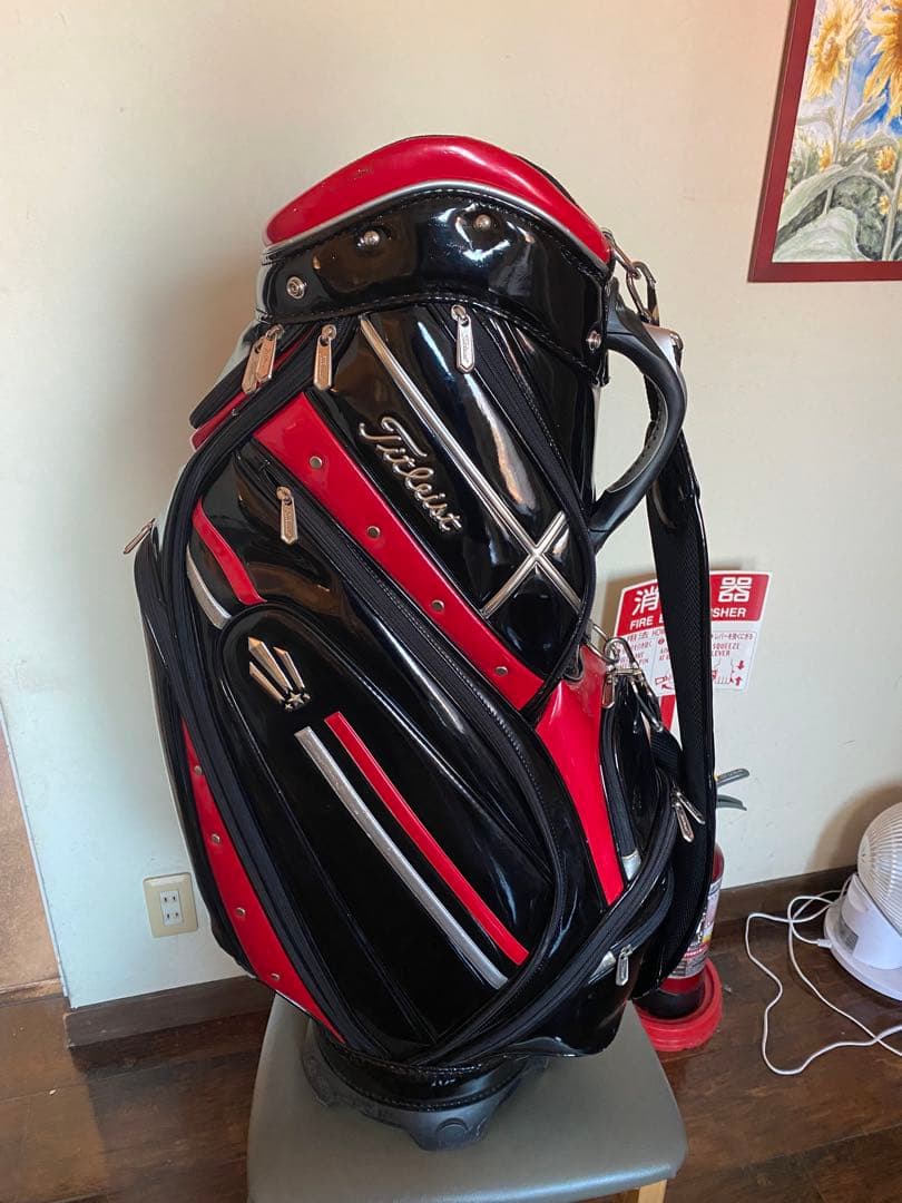 Titleist キャディバッグ 黒 赤 ストライプ