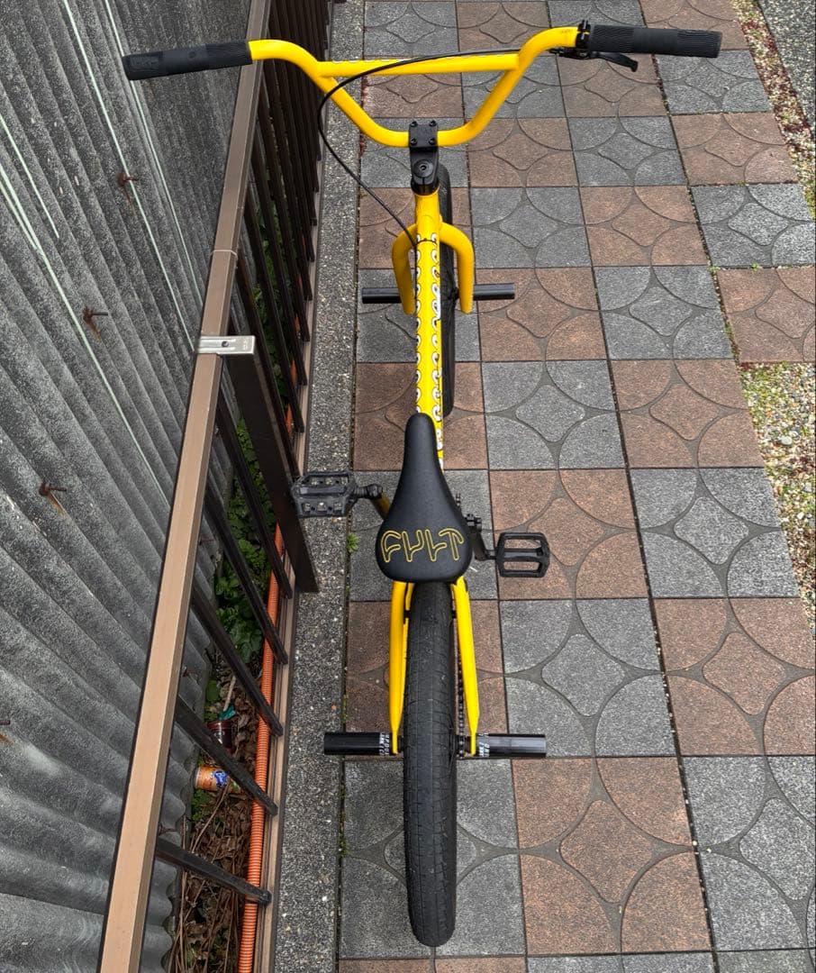 BMX ストリート　競技用　日本に一台　海外コラボ　　　手　40000円