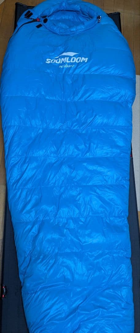 SOOMLOOM 1000g ダウン 寝袋 シュラフ　マミー型　スームルーム