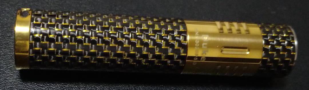 Lumintop Duke フラッシュライト