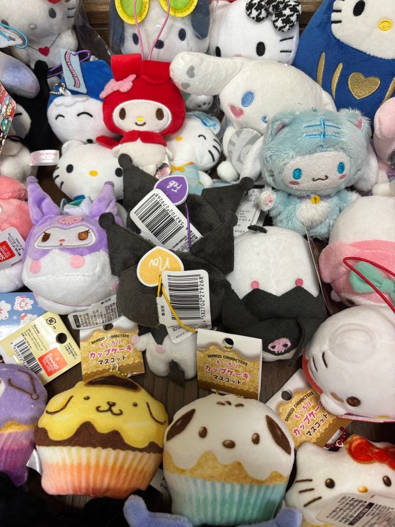 サンリオ　ぬいぐるみ　マスコット　まとめ売り