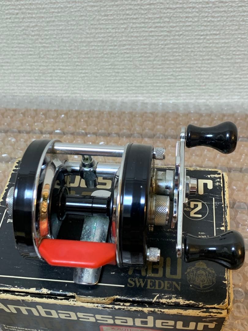 ABUアンバサダー5600C赤ベロ未使用品