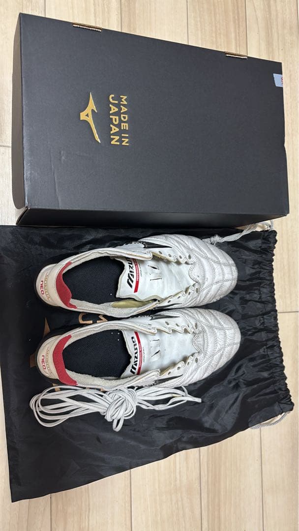 最終値下げMizuno Neo サッカースパイク ホワイト/レッド