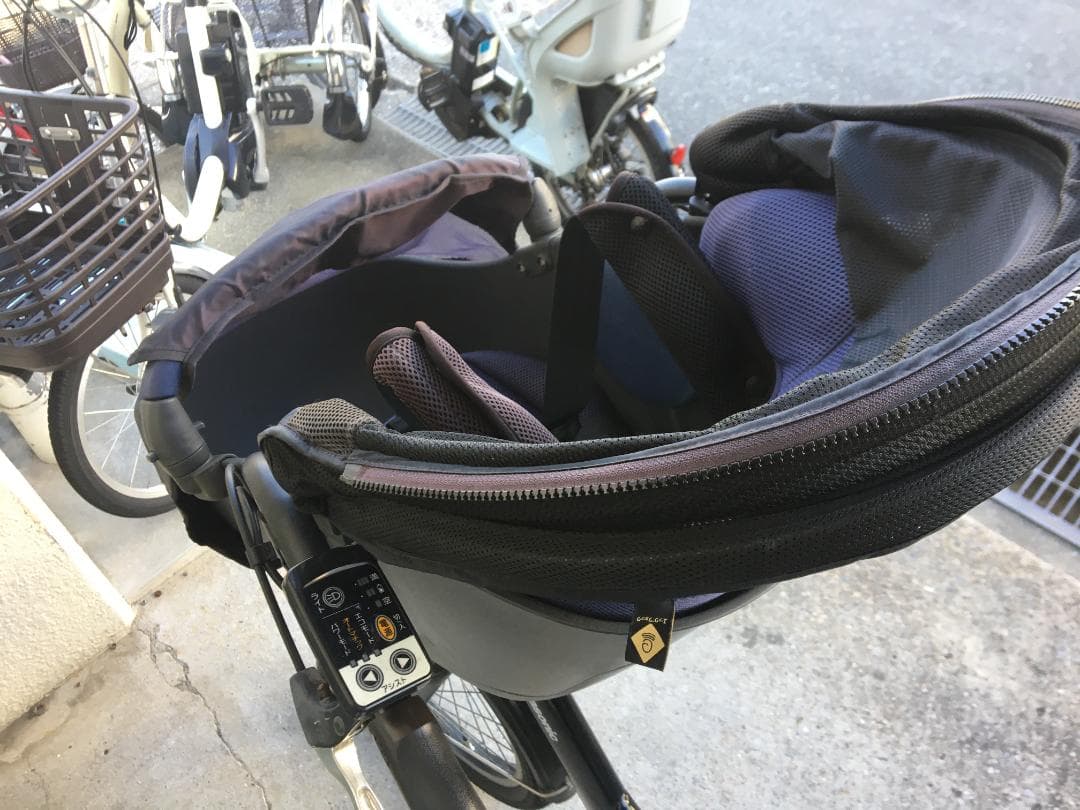 地域限定送料無料　ギュットミニ　13,2AH　三人乗り　黒　神戸市　電動自転車