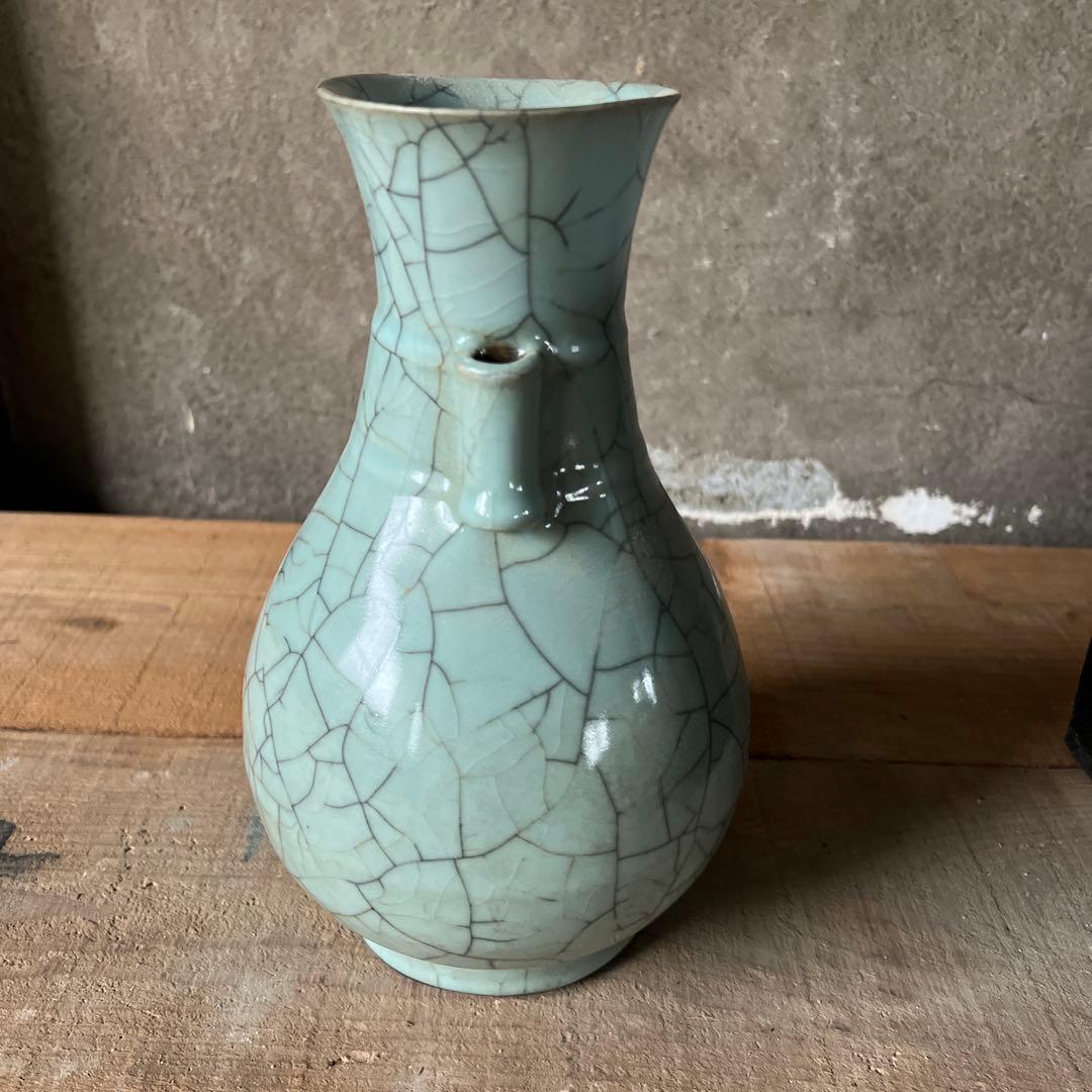 Quco….様　実家整理　古い青磁の花瓶　中国？