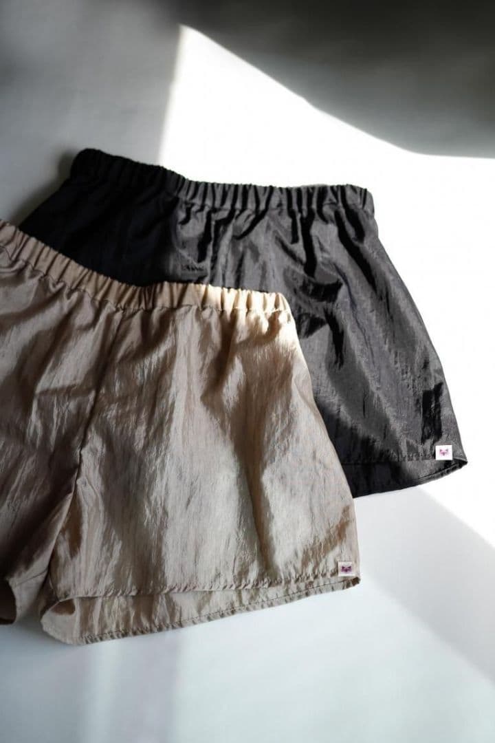 【新品未使用】unoa Heatflow Shorts Black（ショーツ）M