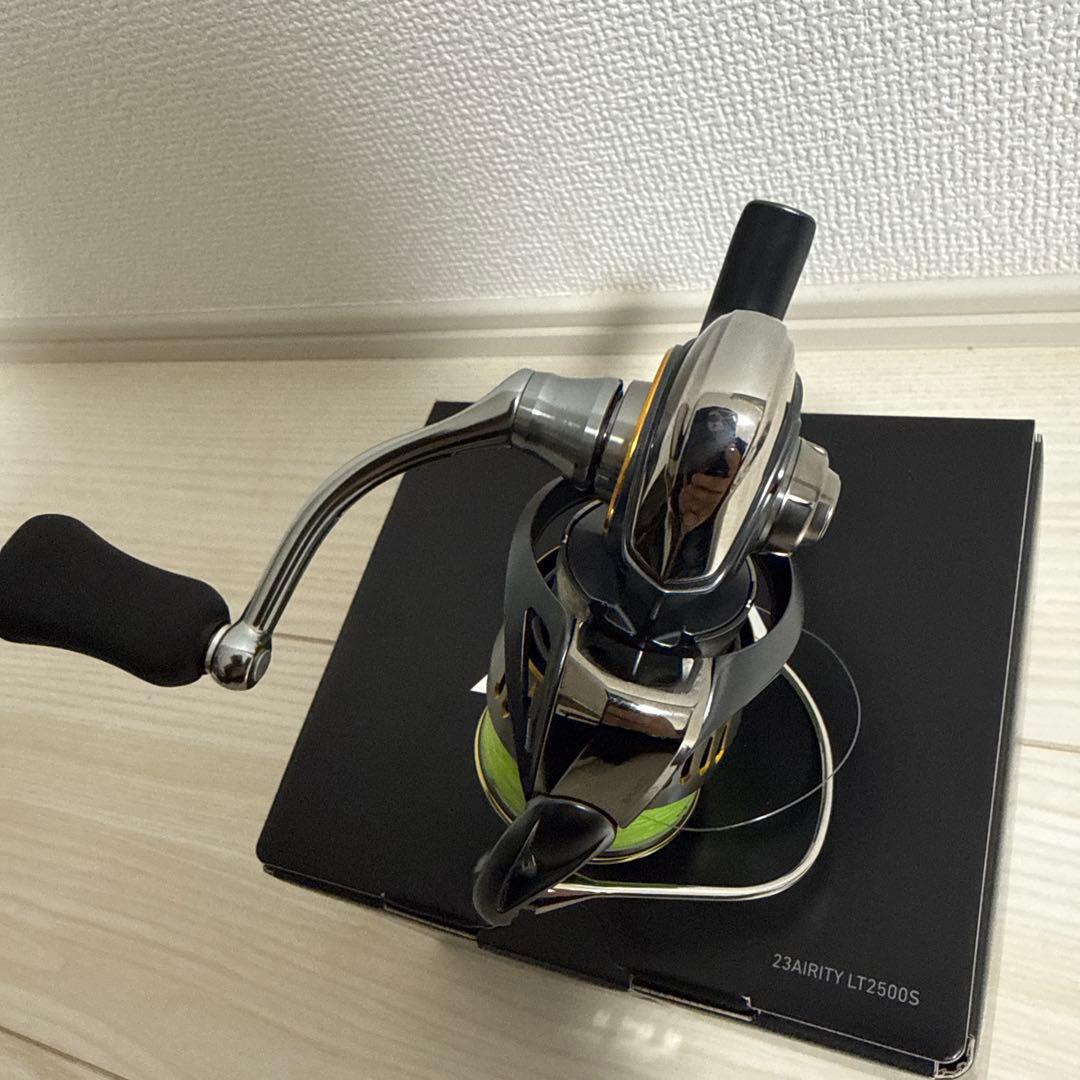 極美品ダイワ23AIRITY LT2500S 23エアリティLT2500S