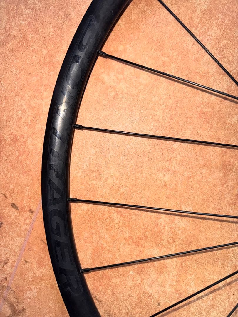 Bontrager paradigm ホイールとハンドル