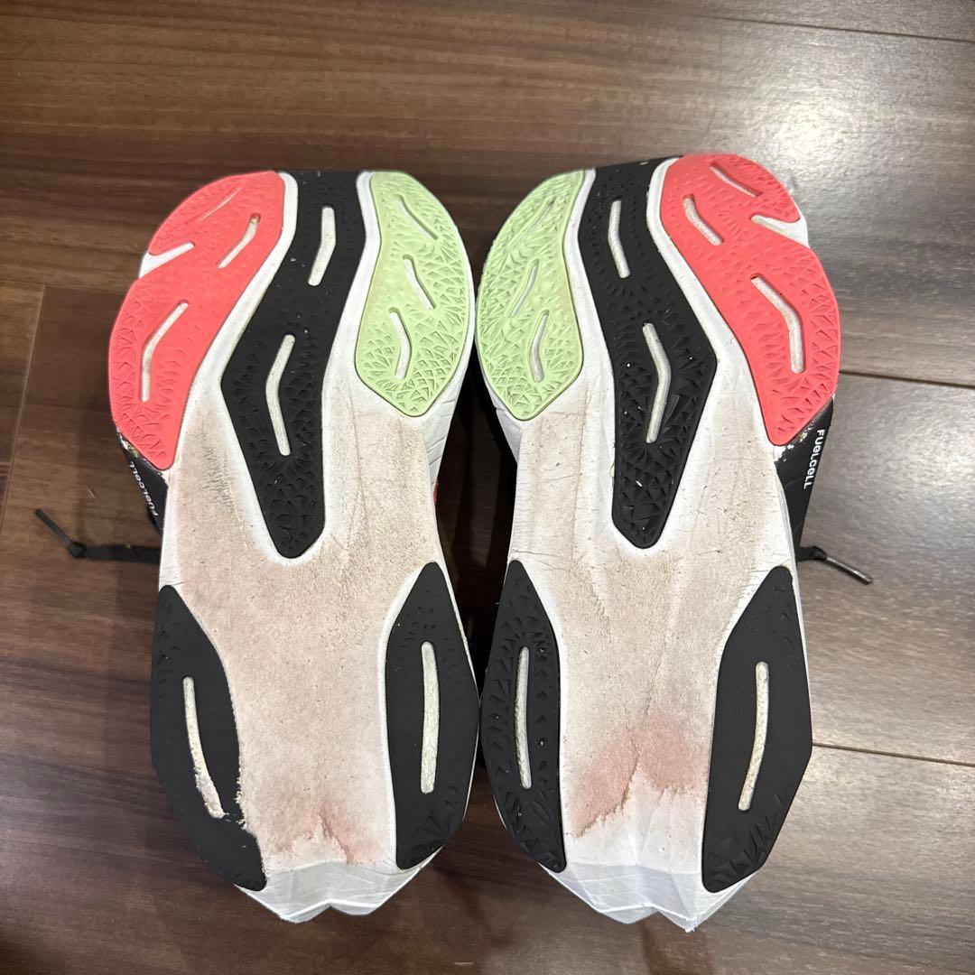 New Balance FuelCell Rebel v4 ヒューエルセルレベル