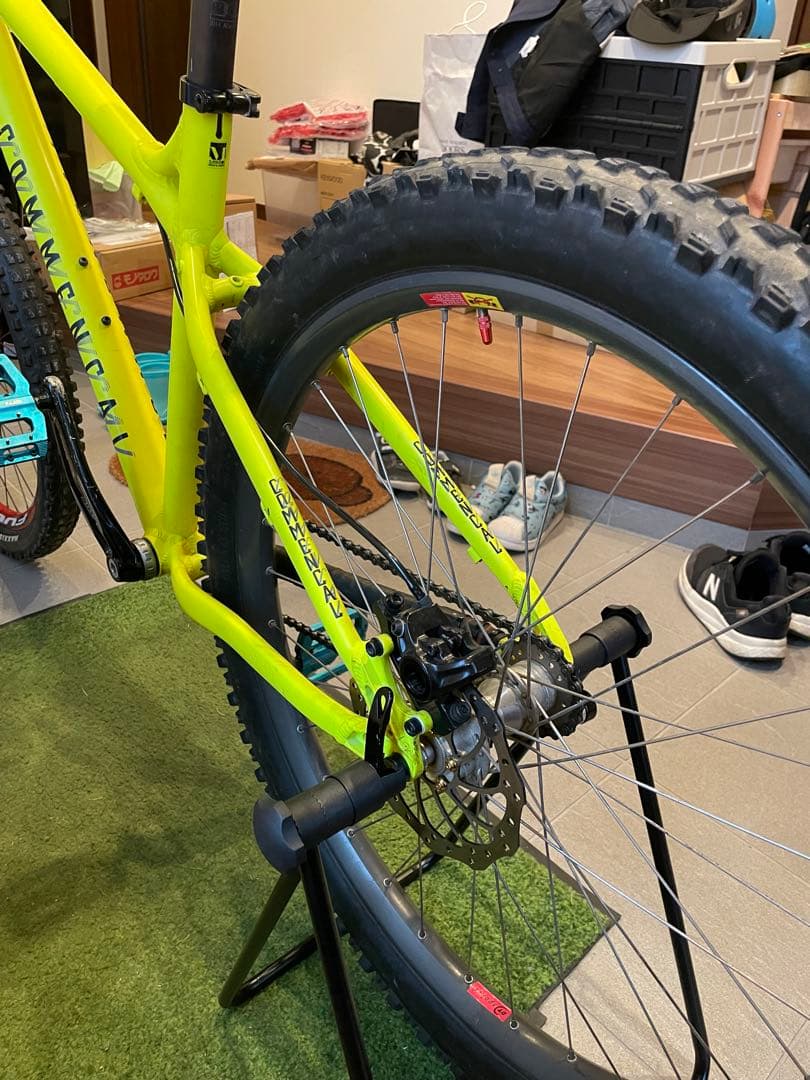 COMMENCAL ダートジャンプ仕様Commencal EL Cコメンサル