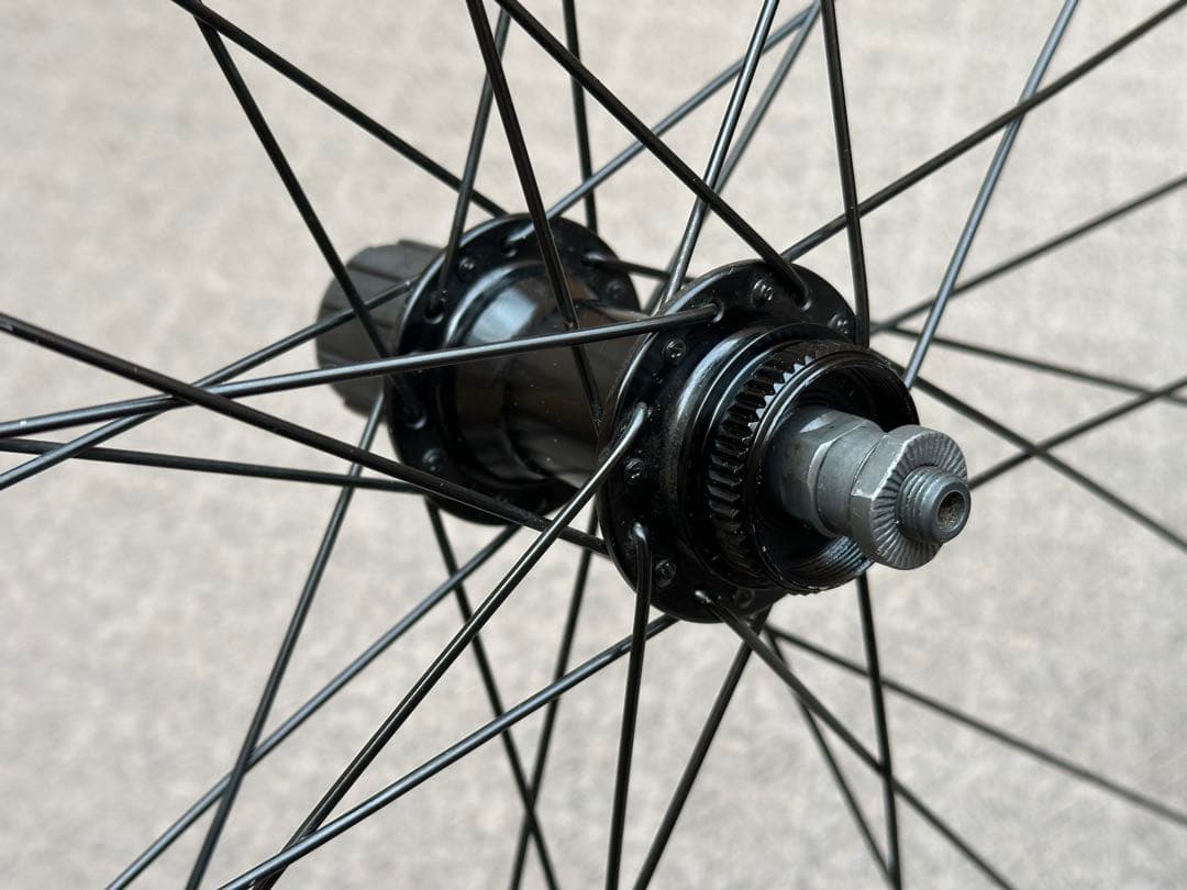 ボントレガーParadigmホイールセットTREK FX Sport 5取外