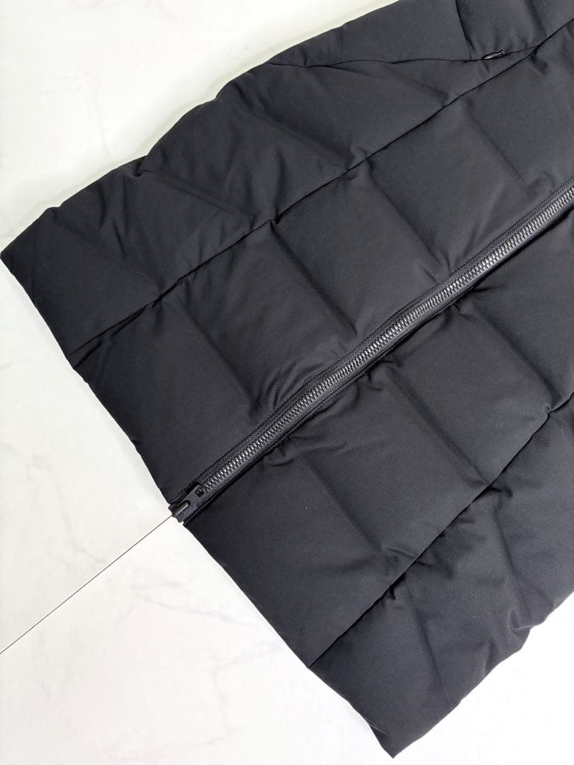 極美品 デサントゴルフ ロングダウンベスト ワンピース 黒 ブラック Black