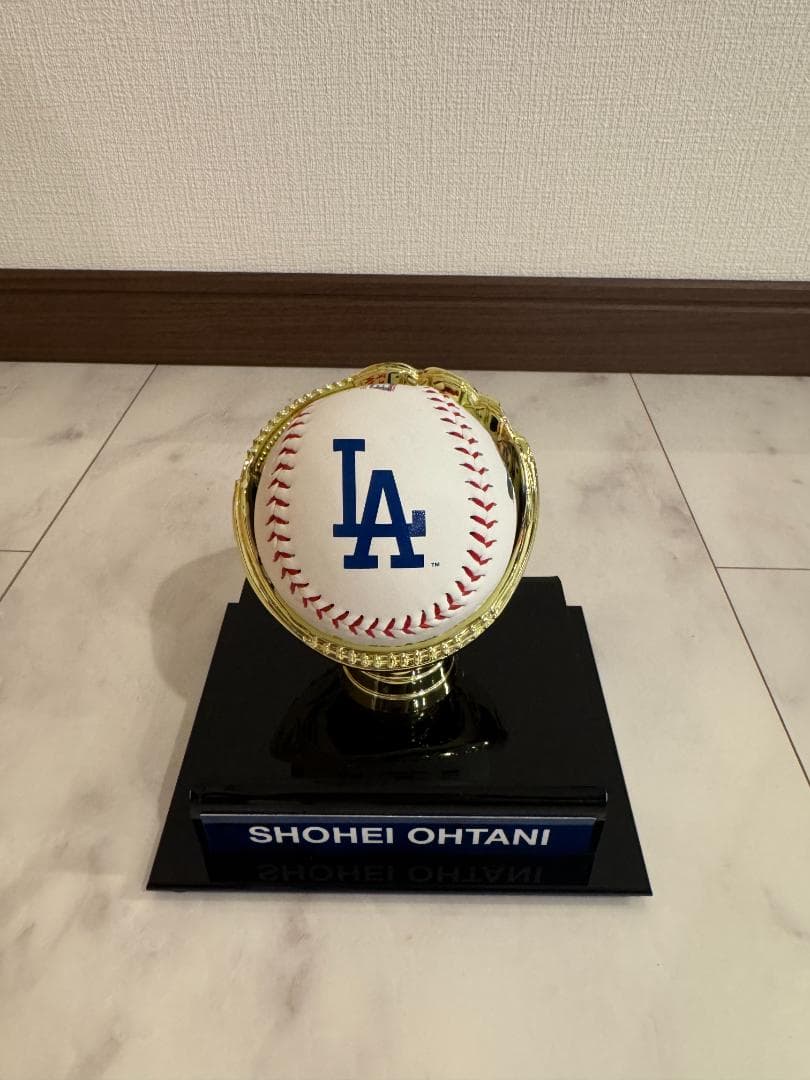 SHOHEI OHTANI 限定版サインボール