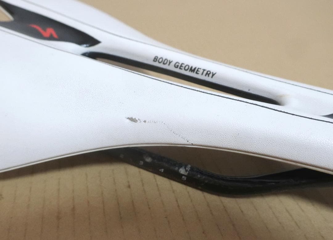 SPECIALIZEDサドル【TOUPE 143mm】カーボンレール仕様