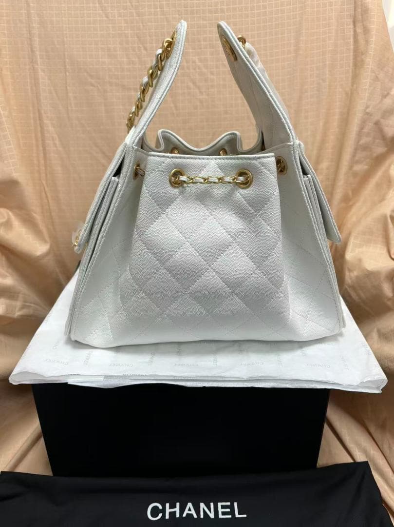 【非売品】 VIP限定 ホワイト キルティング ハンドバッグ~~