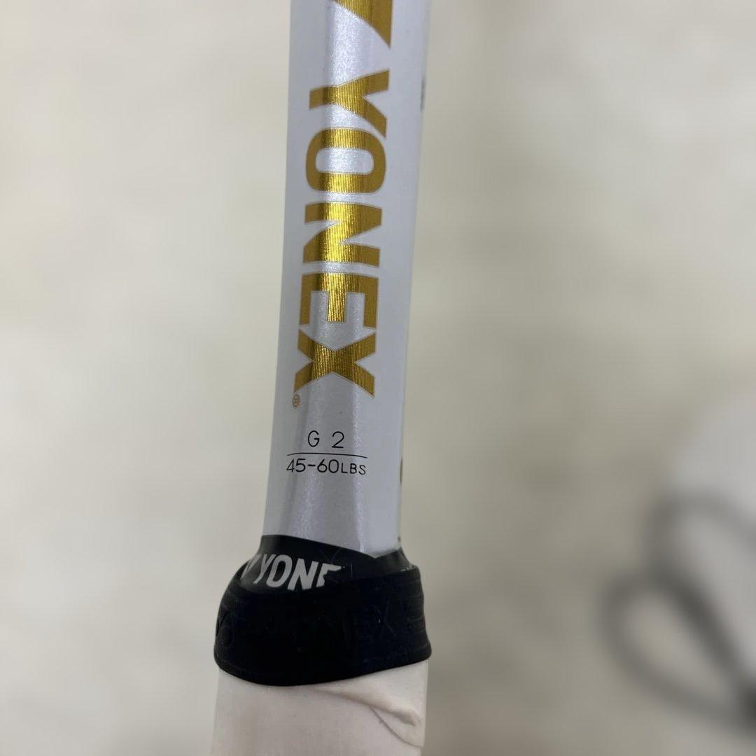 【希少】YONEX EZONE 100 大坂なおみモデル　ホワイト/ゴールドG2