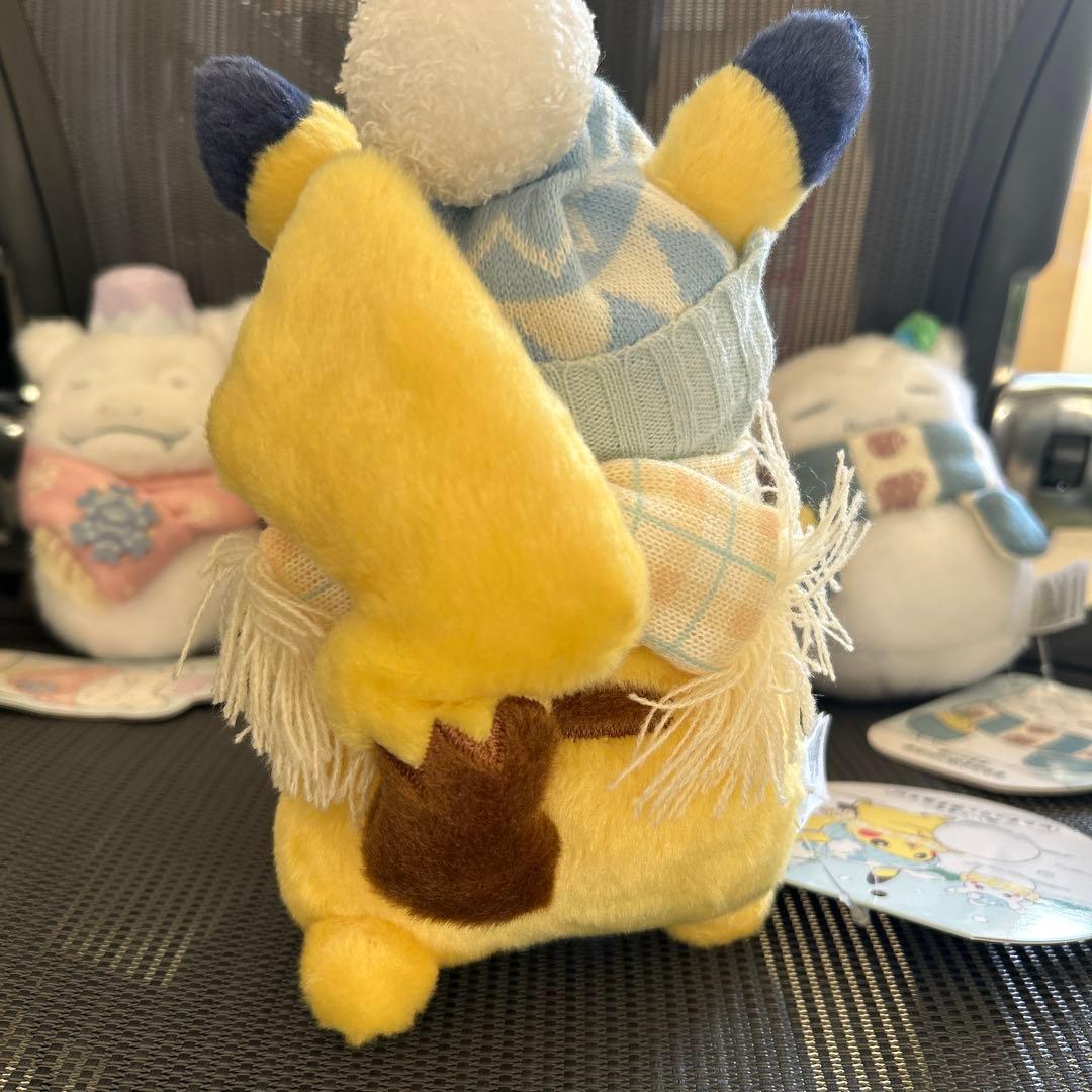 ピカチュウとゆきあそび ピカチュウ　カビゴン　ヤドン　ゆきだるま　4点セット