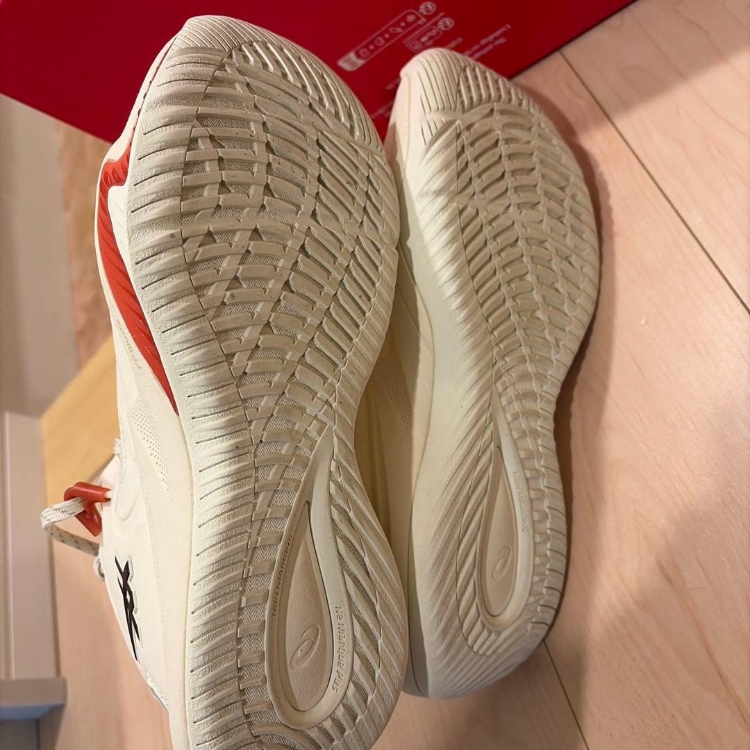 アシックス バスケットボールシューズ　nova surge low 2