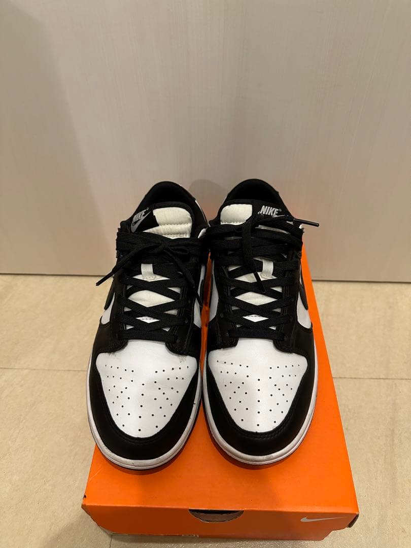 美品・Nike Dunk Low パンダダンク