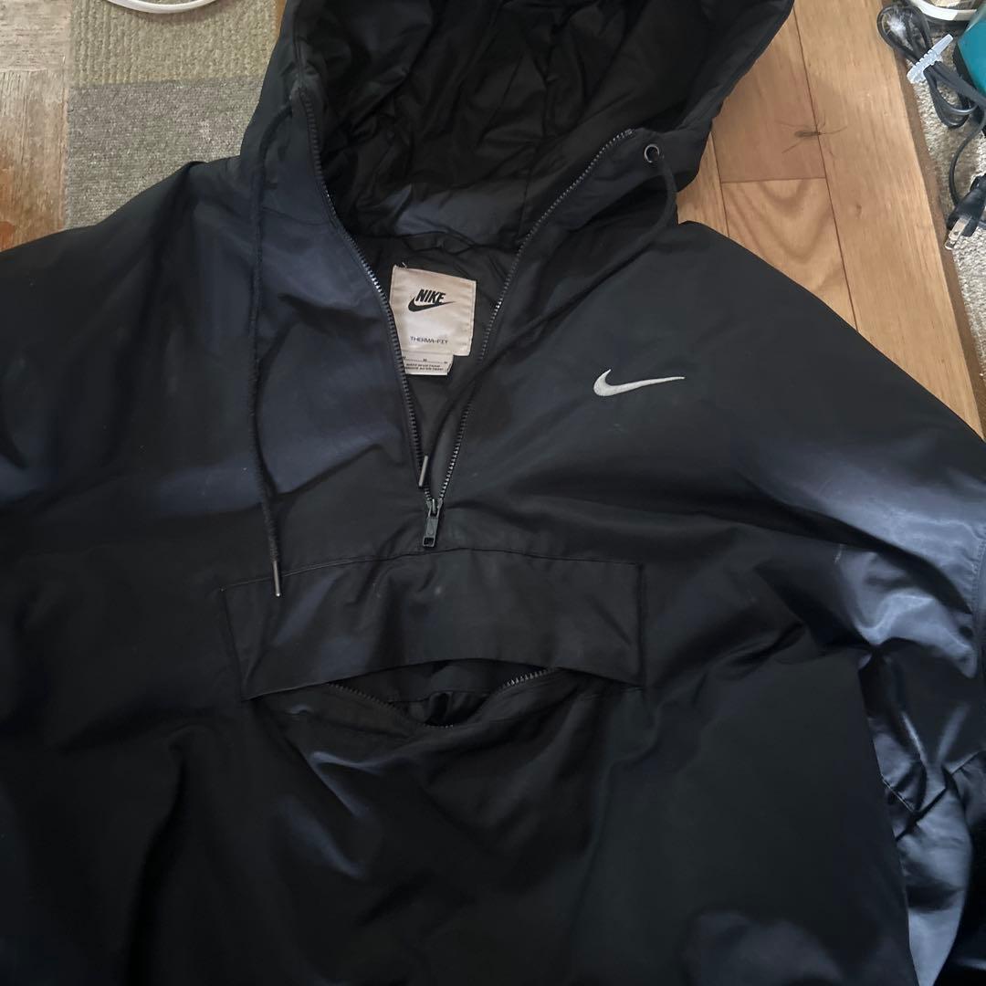 NIKE ブラック フード付き ウィンドブレーカー