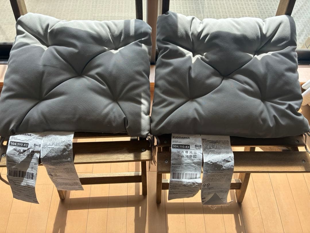 IKEAイケア　アスクホルメン 屋外 テーブル チェア2脚・クッションセット
