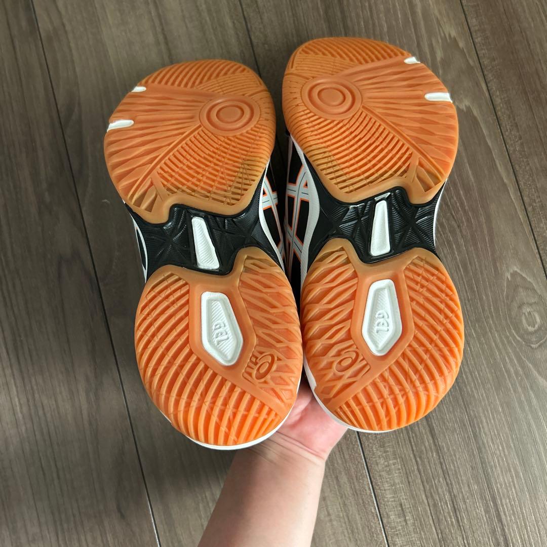 ASICS バレーボールシューズ ブラック/オレンジ♡ほぼ新品♡アシックス