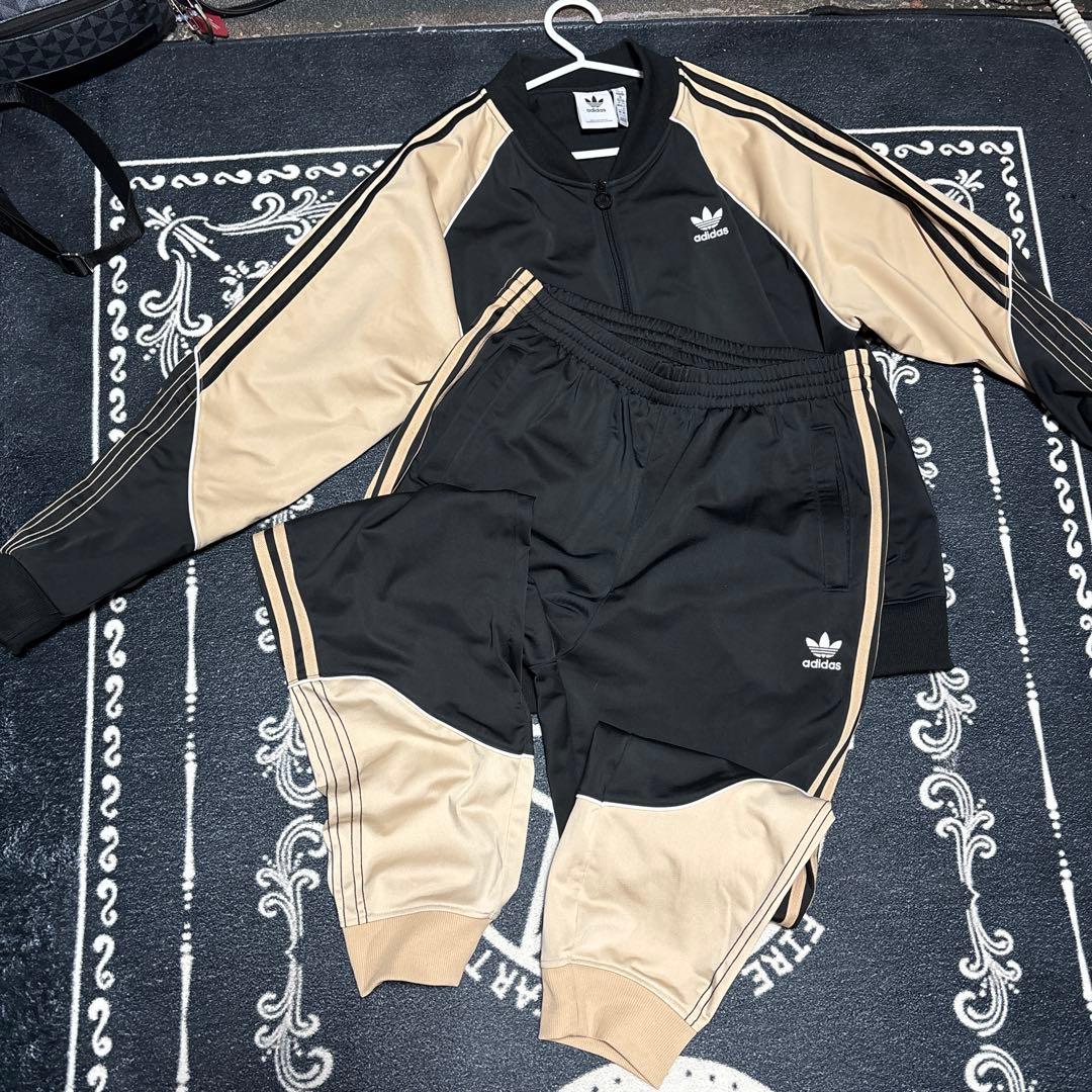 adidas ジャージ上下セット 黒/ベージュ