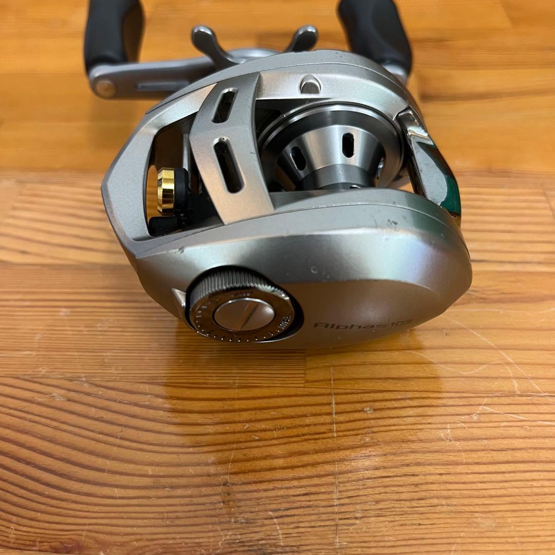 Daiwa Alphas 103 TYPE-F リール