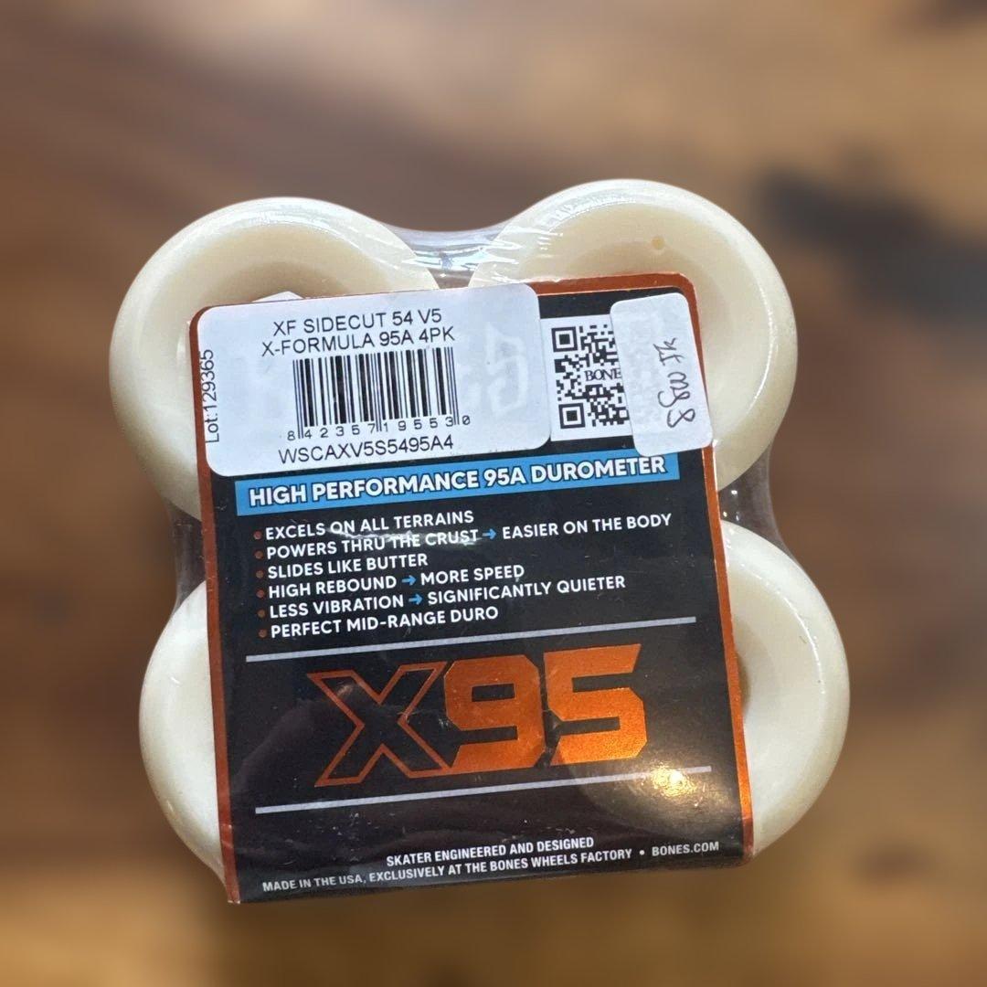 BONES X-FORMULA 54mm 95A ウィール4個入り定価9,680