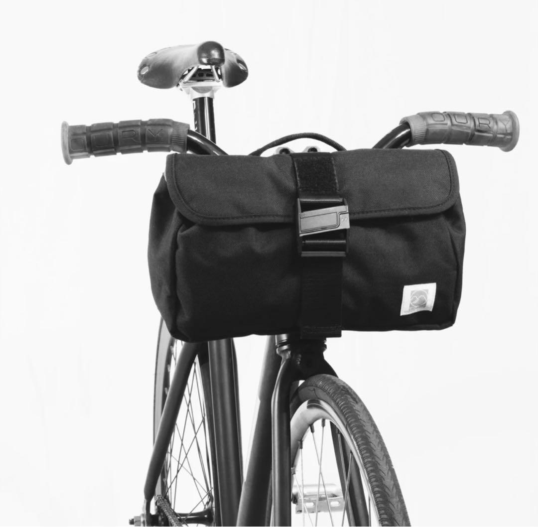 Unsettle Rush Hour Sling Bag プラス シール13枚