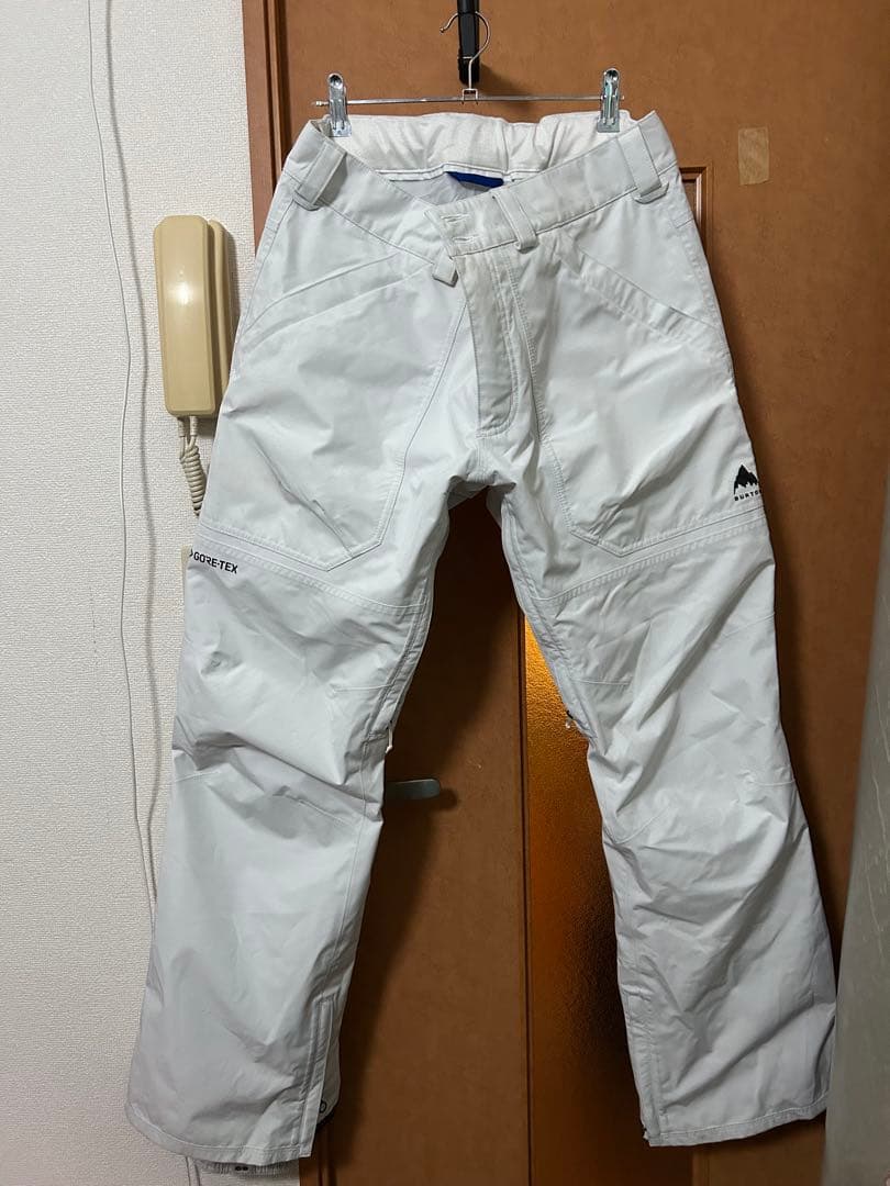 バートン　ウェアBURTON GORE-TEX White パンツ　白