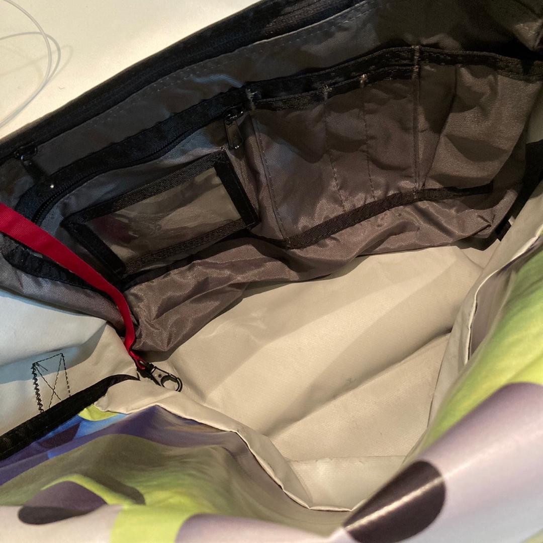 トイストーリー　メッセンジャーバッグ　サイクリング　PIXAR TIMBUK2