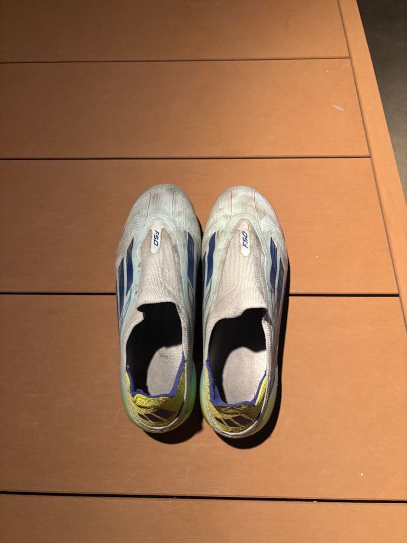 adidas F50 サッカーシューズ