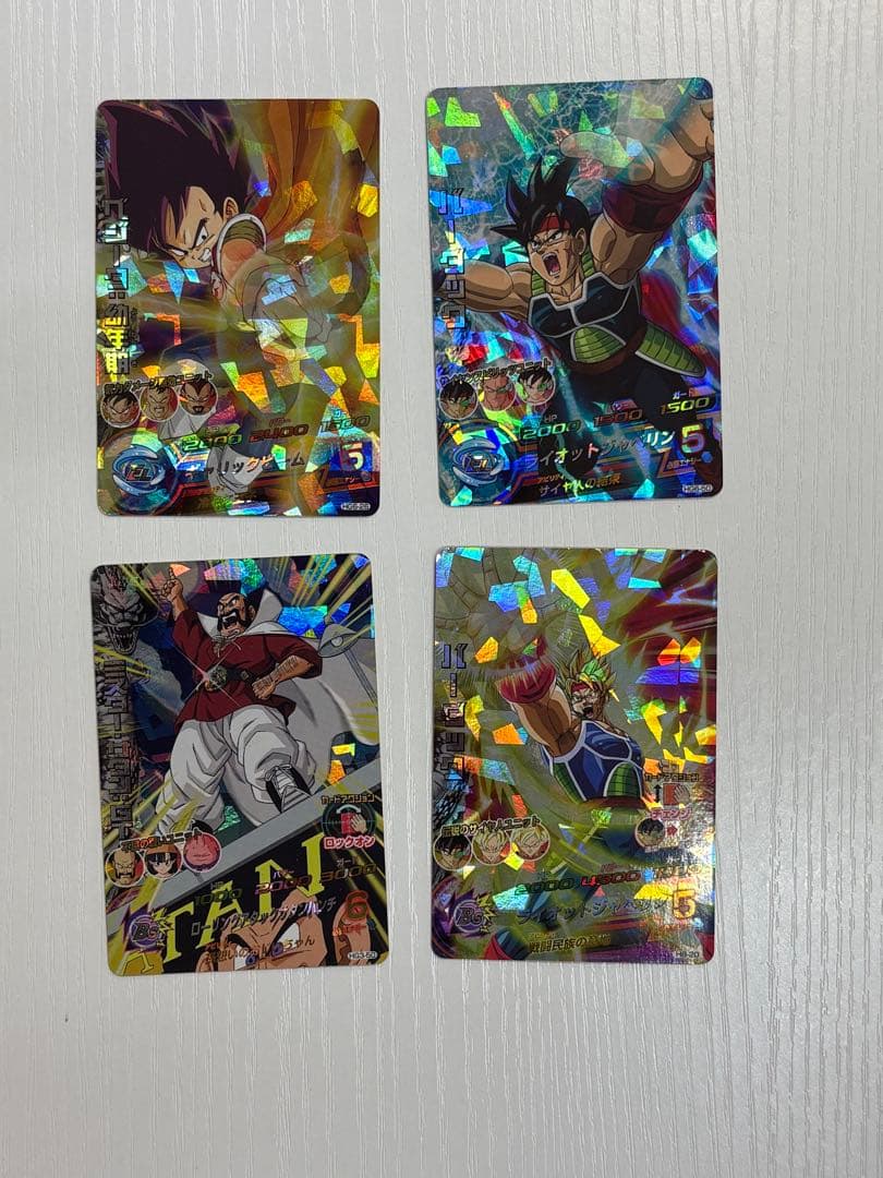 DRAGON BALL HEROES カード２５枚 ドラゴンボール　おもちゃ付