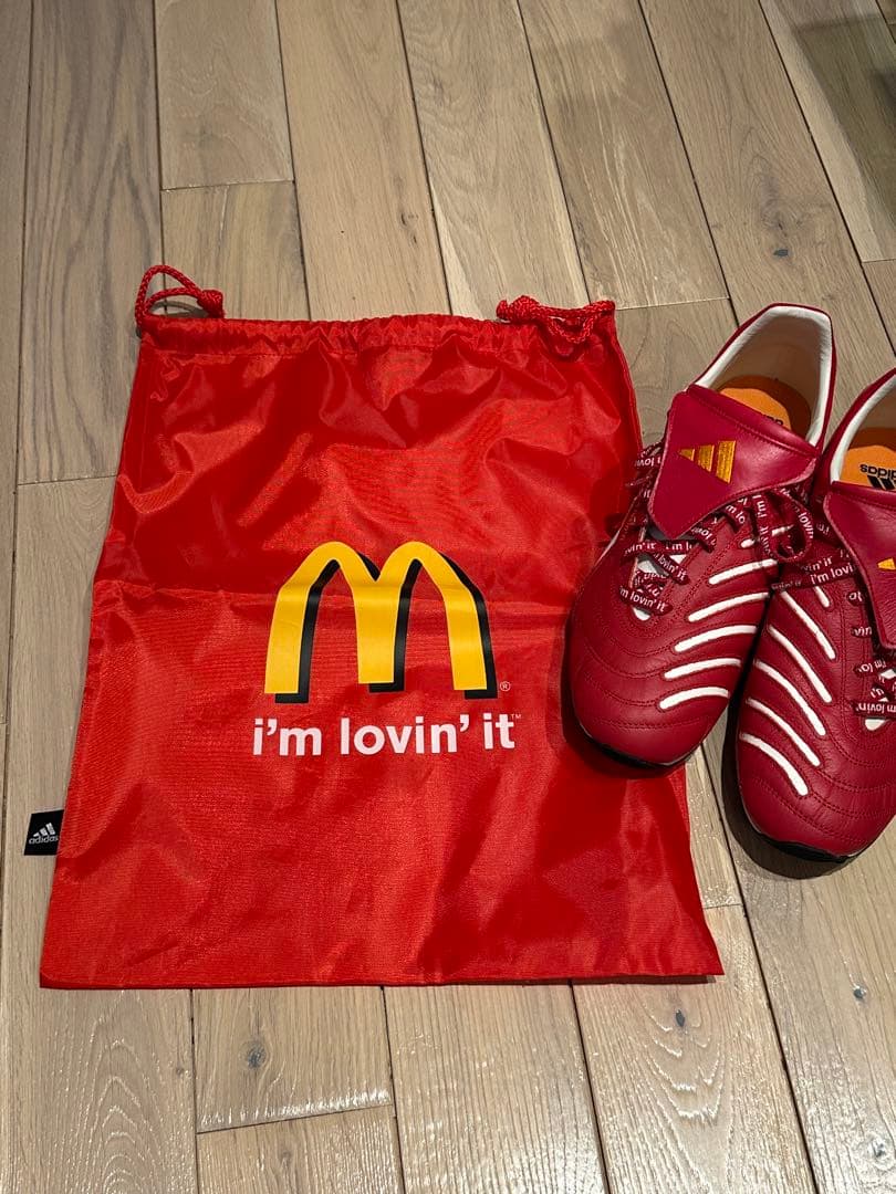 マクドナルド　× adidas サッカーシューズ レッド
