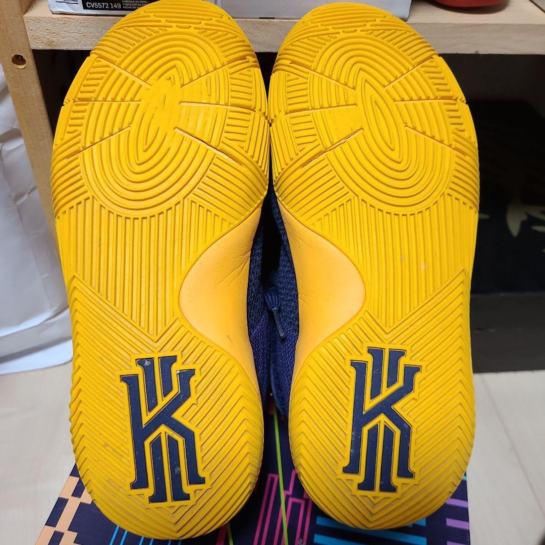 KYRIE2 GS バスケ バッシュ NIKE