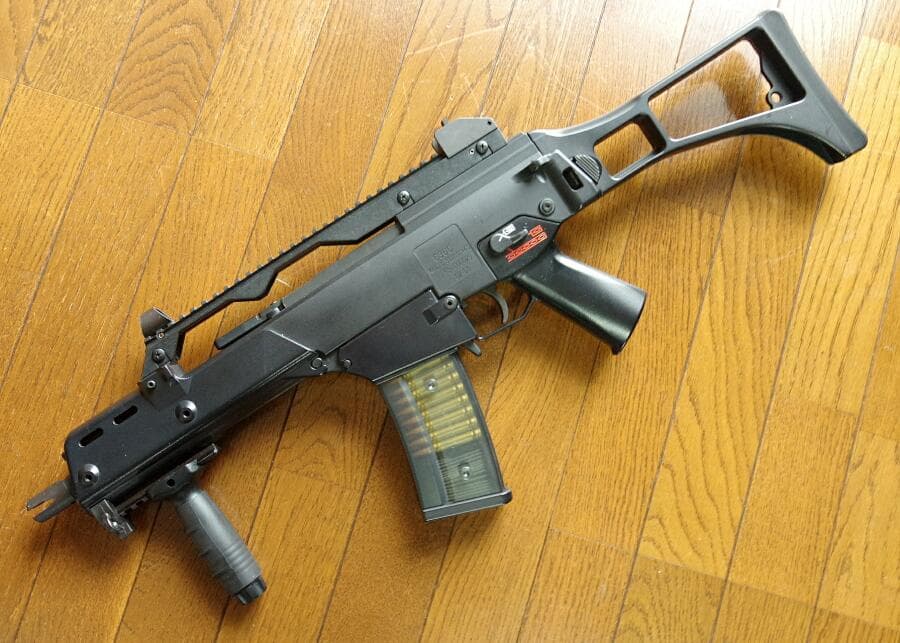 東京マルイ H&K G36C バーティカルグリップ&470連射マガジン付