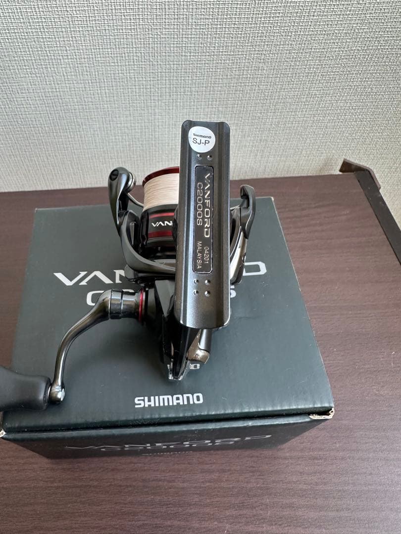 【美品】SHIMANO VANFORD C2000S スピニングリール