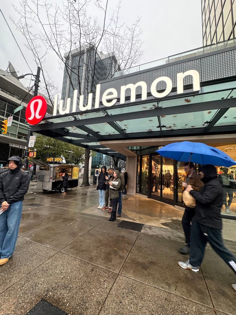限定コラボ Disney x lululemon ディズニーミッキーHoodie