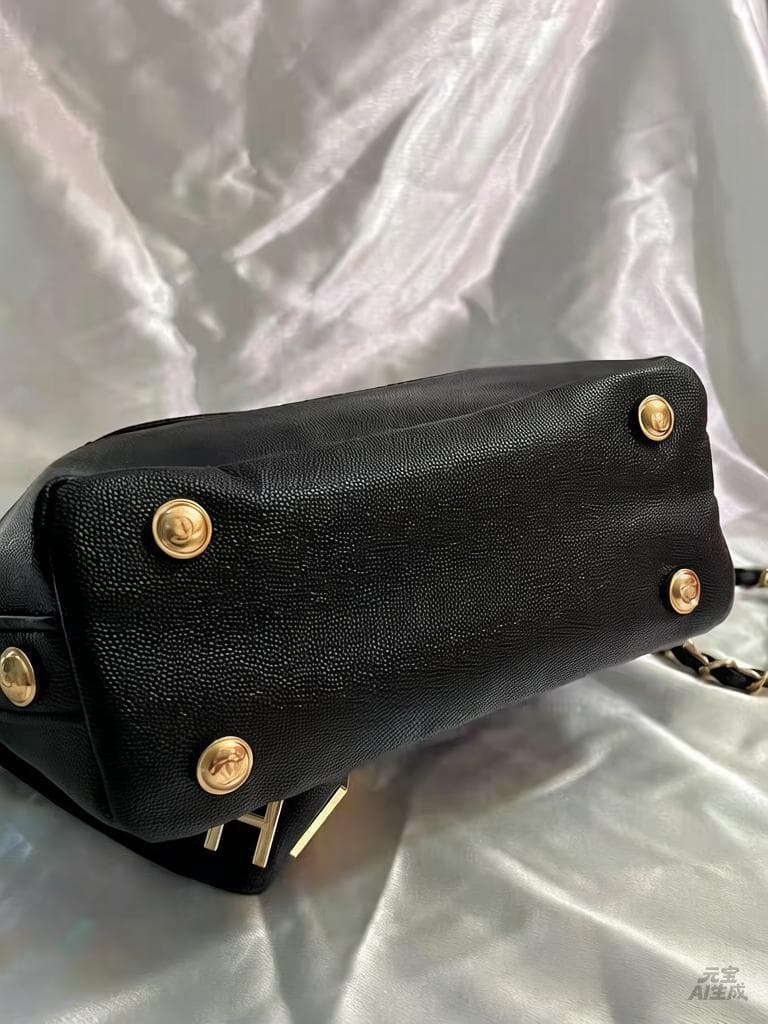 ノベルティ CC ロゴ チェーン ショルダー バック