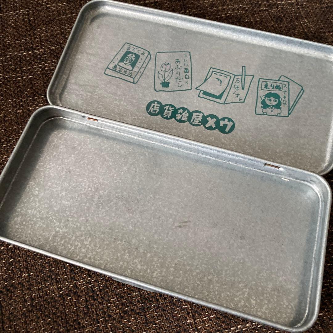 サンリオレトロ ウメ屋雑貨店 筆箱 缶ペンケース 裁縫セット 昭和ファンシー