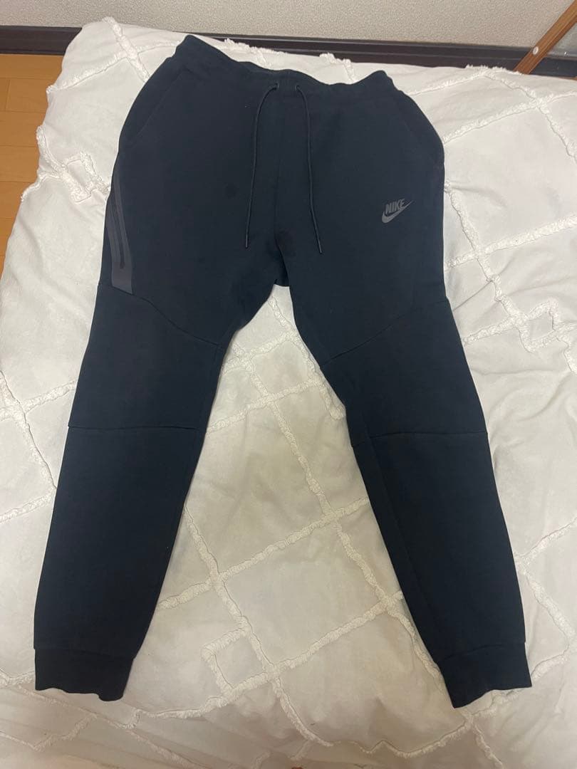 Nike ブラック テックフリース セットアップ