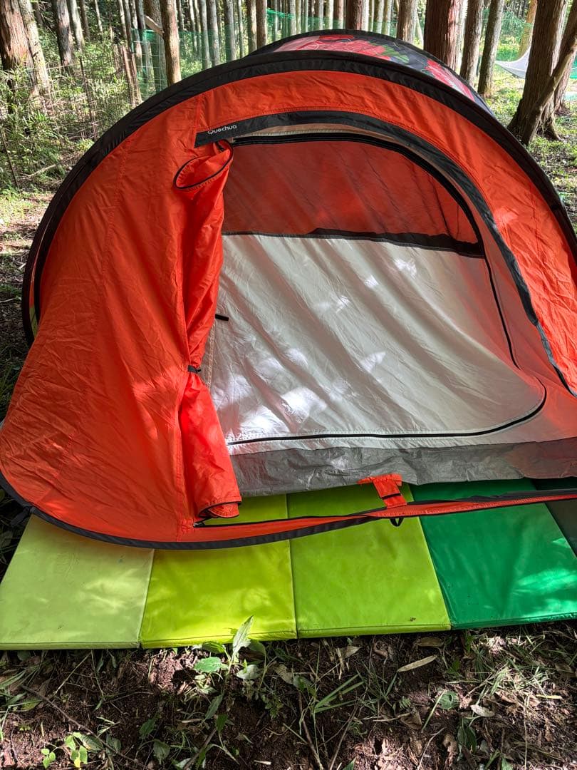 Quechua ドーム型　ポップアップテント オレンジ花柄　3〜4人